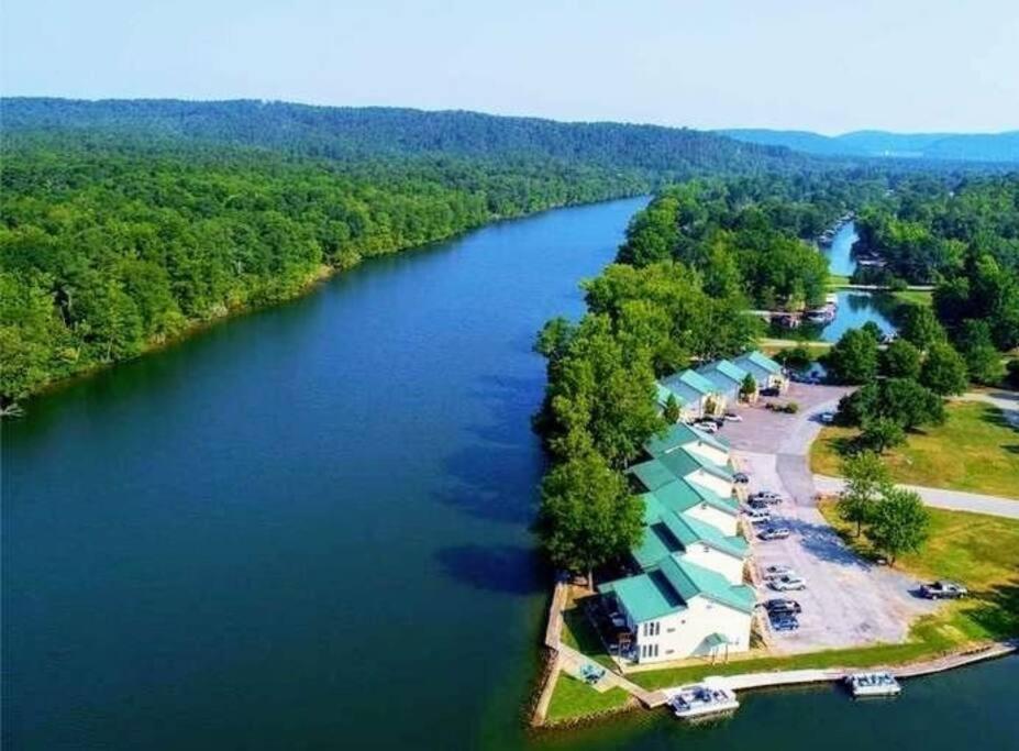Perfect Lake Retreat Hot Springs Exterior foto
